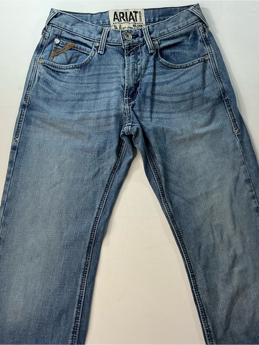 Ariat Men’s Slim Straight Jeans in Light Blue Denim